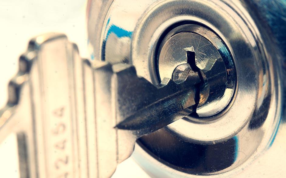 changer serrure porte blindée prix Puteaux